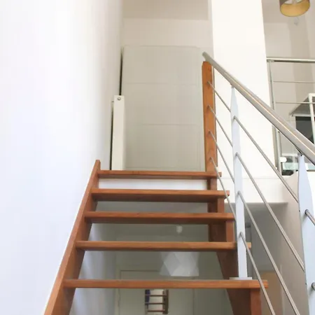 Lejlighed Duplex Adjoining The Eiffel Hall *
