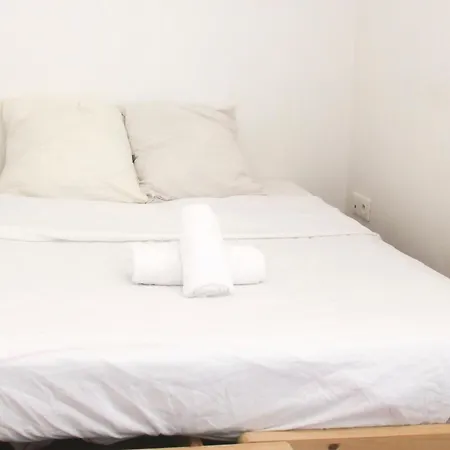 Duplex Adjoining The Eiffel Hall *